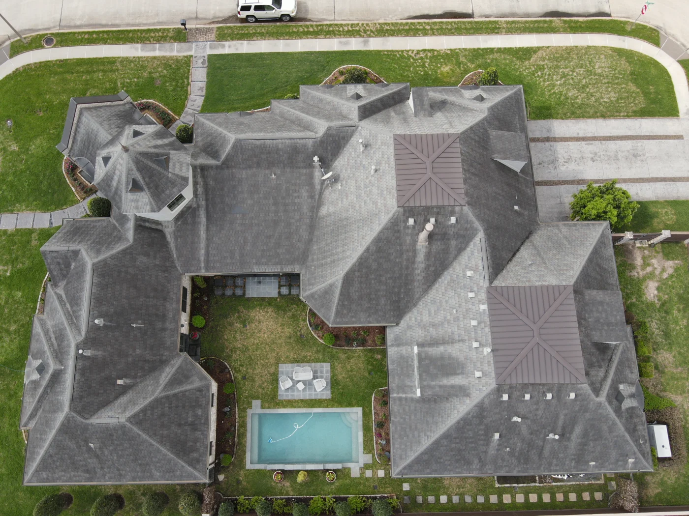 Stunning Residential Roof Replacements | Brinkmann | Houston