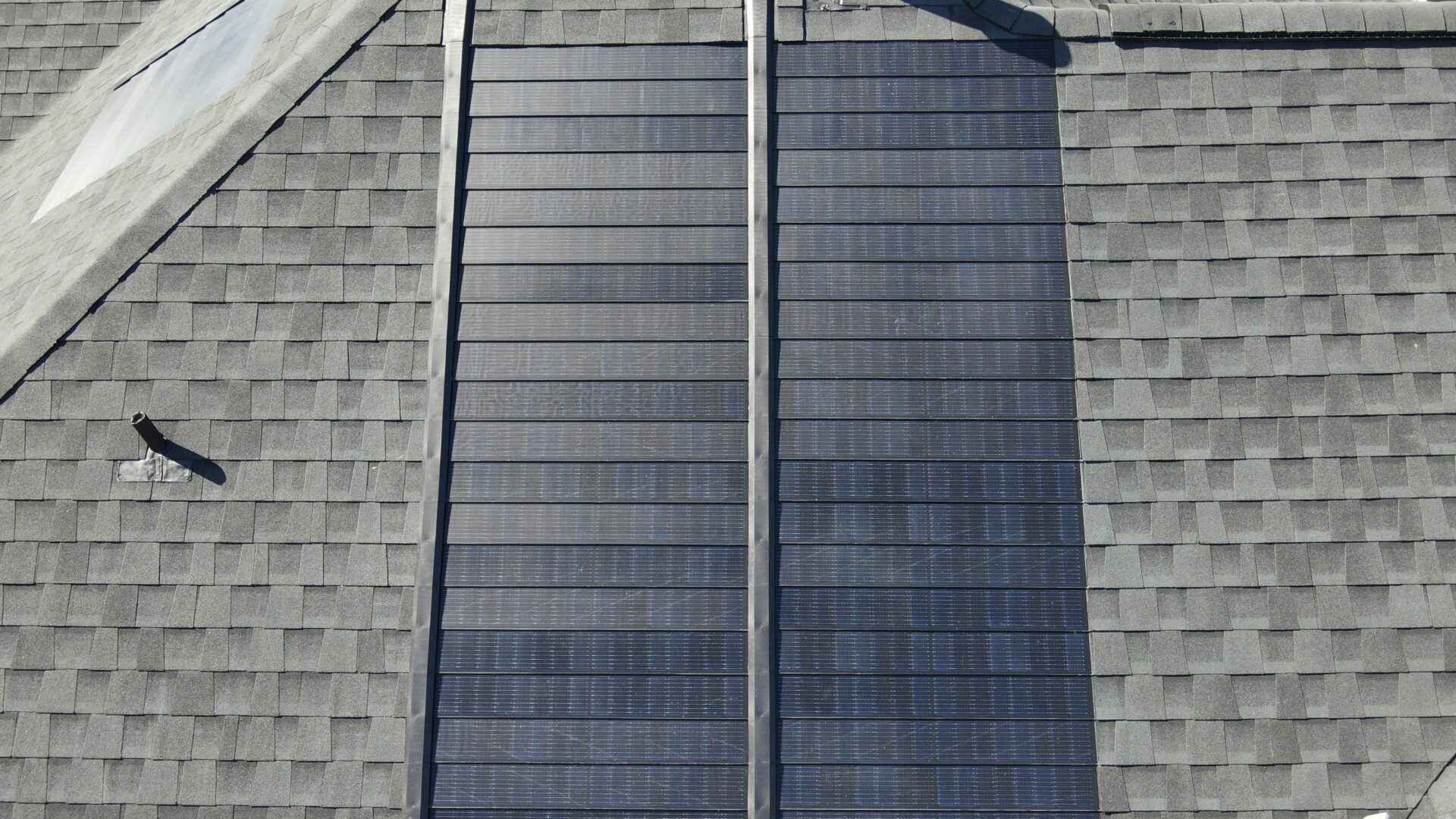 Closeup of GAF Timberline solar shingles on a roof